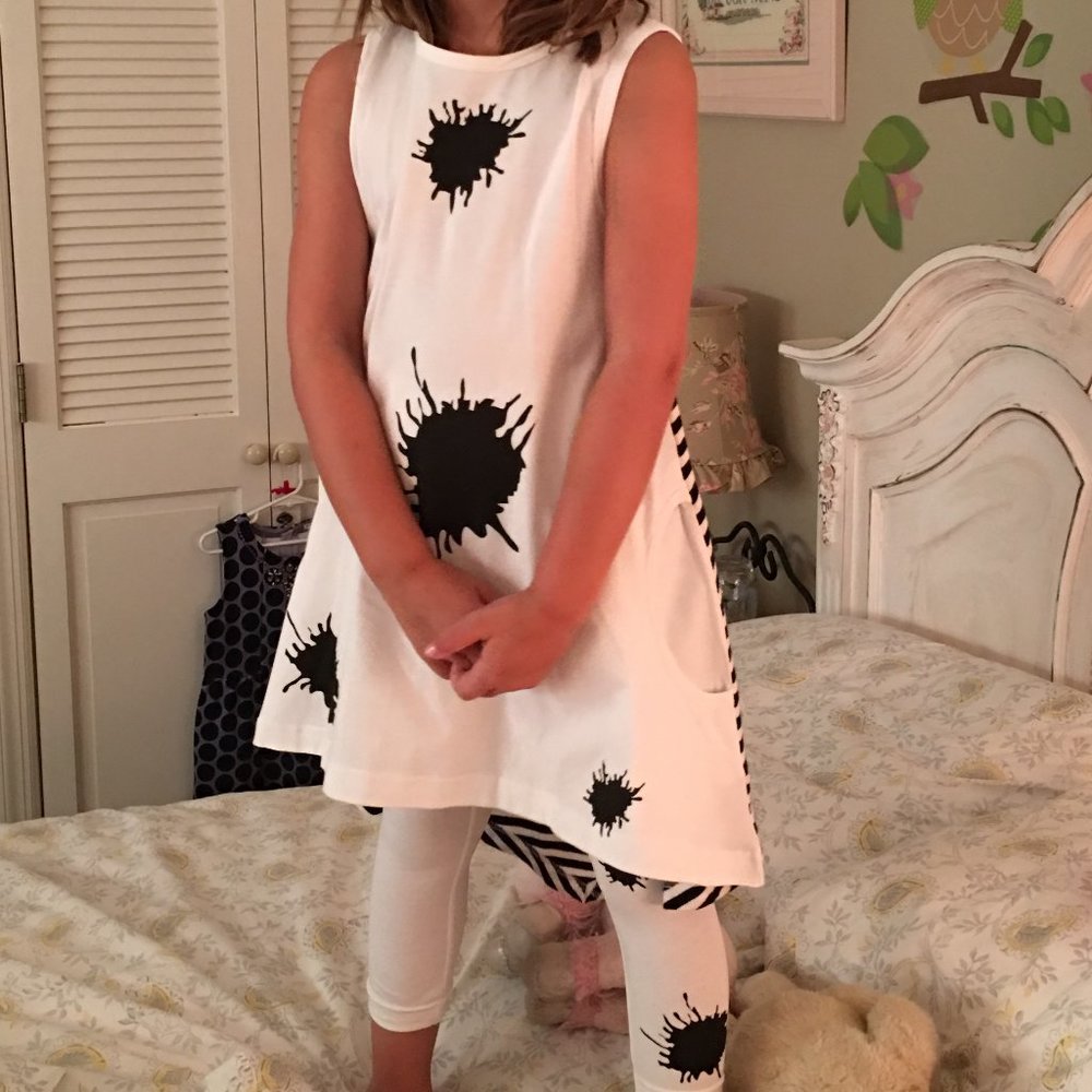 Kid Cuteture Girl Size 6 Sylvia 2-Piece Outfit Set Black White Stripe & Splash
